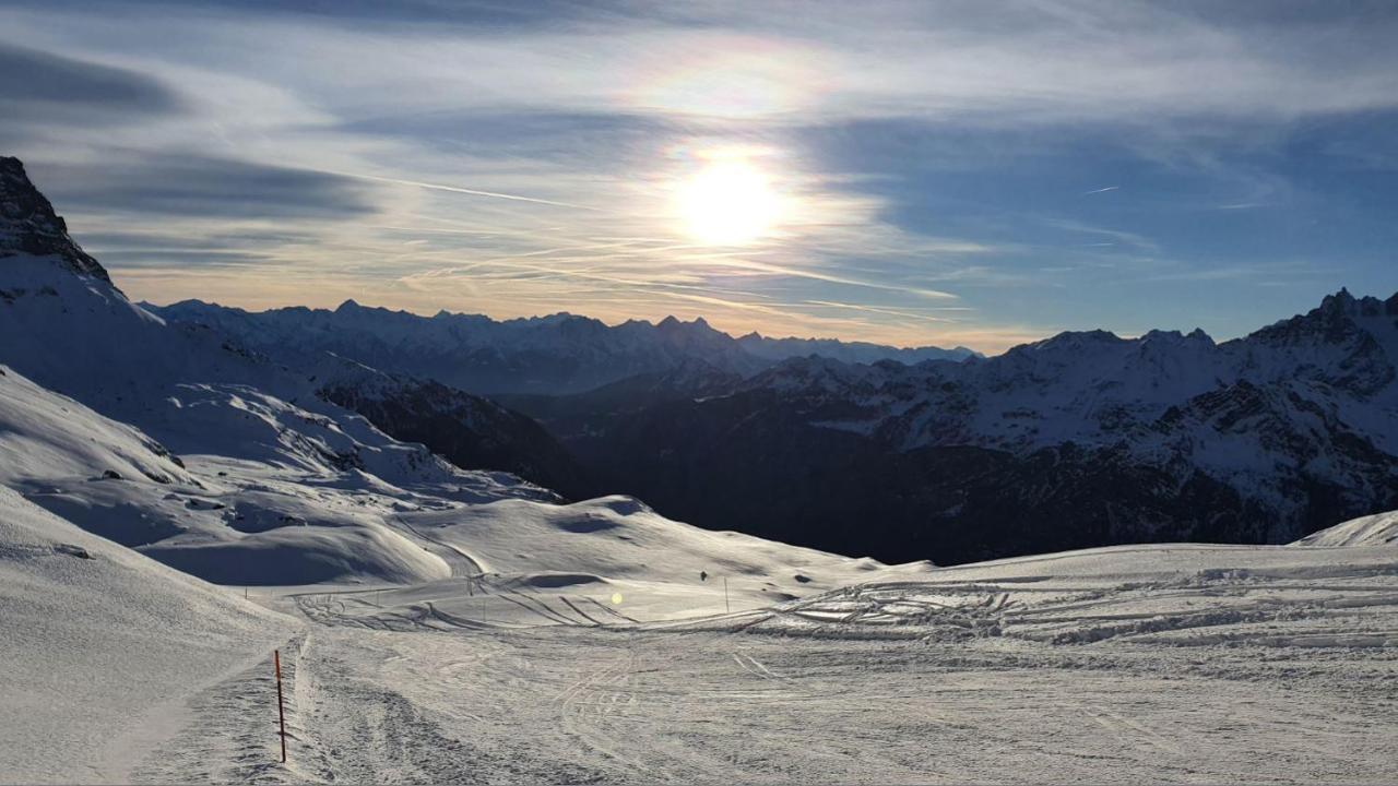 Le Petit Refuge Cervinia Lägenhet Breuil-Cervinia Exteriör bild