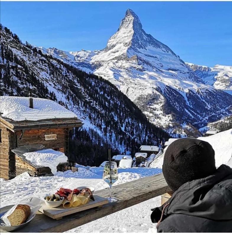 Le Petit Refuge Cervinia Lägenhet Breuil-Cervinia Exteriör bild