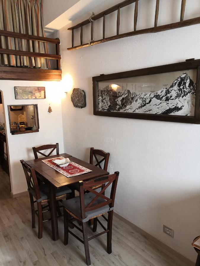 Le Petit Refuge Cervinia Lägenhet Breuil-Cervinia Exteriör bild