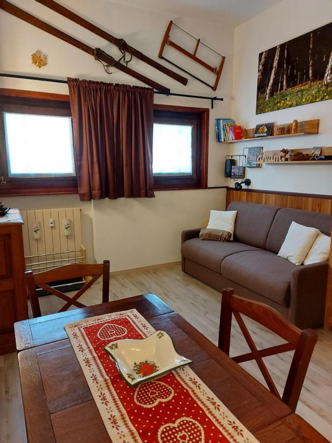Le Petit Refuge Cervinia Lägenhet Breuil-Cervinia Exteriör bild