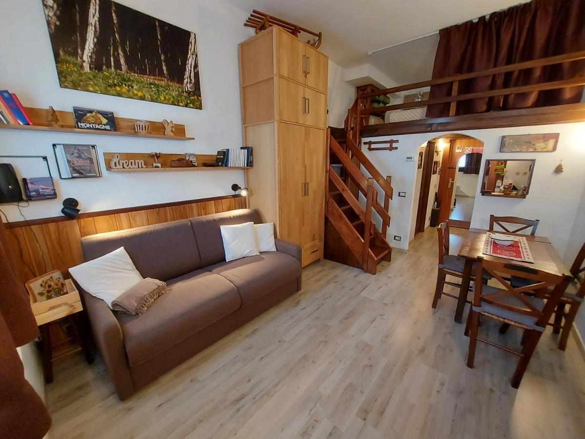 Le Petit Refuge Cervinia Lägenhet Breuil-Cervinia Exteriör bild
