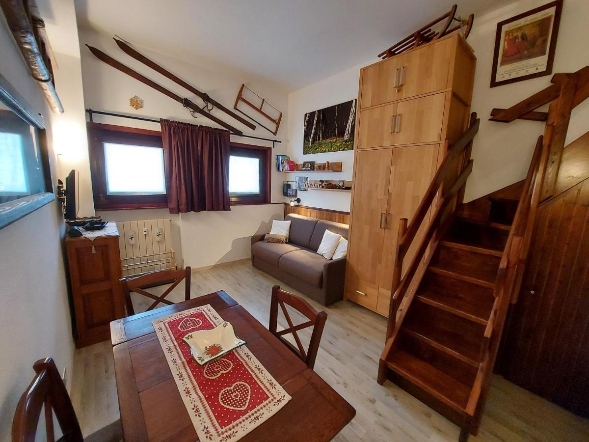 Le Petit Refuge Cervinia Lägenhet Breuil-Cervinia Exteriör bild
